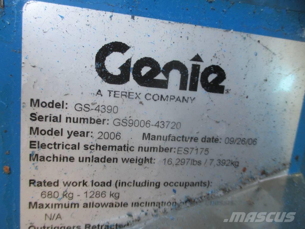 Genie GS 4390 RT Scheren-Arbeitsbühnen