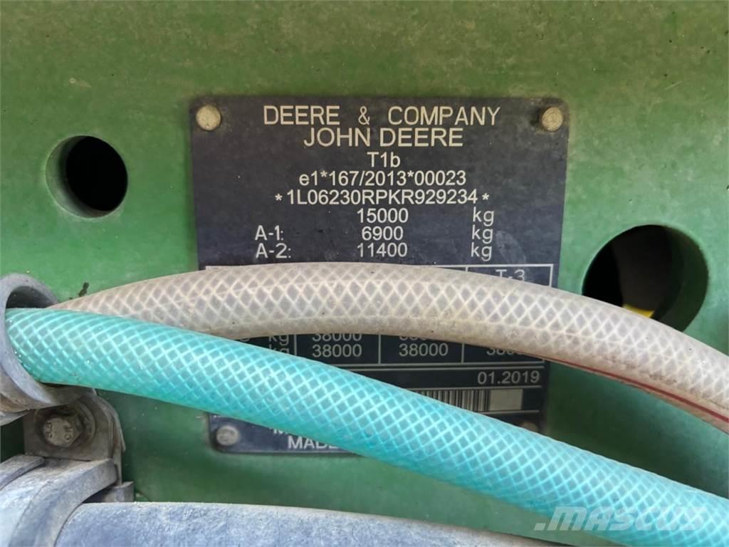 John Deere 6230R Traktoren