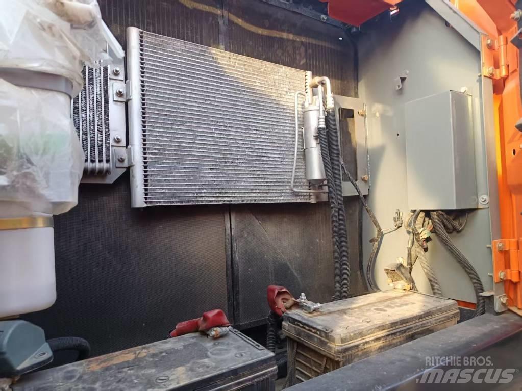 Hitachi ZX210 Raupenbagger