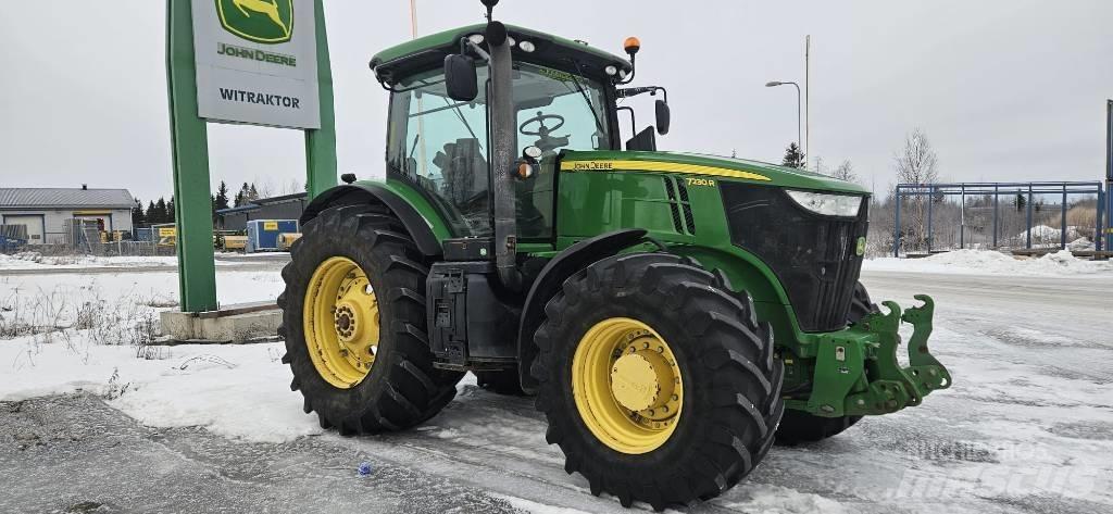 John Deere 7230 R Traktoren