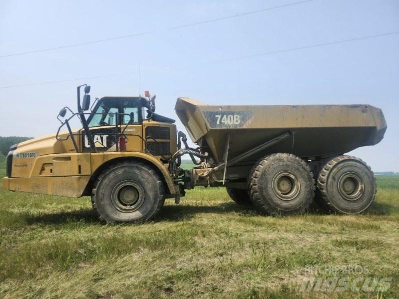 CAT 740 B Dumper - Knickgelenk