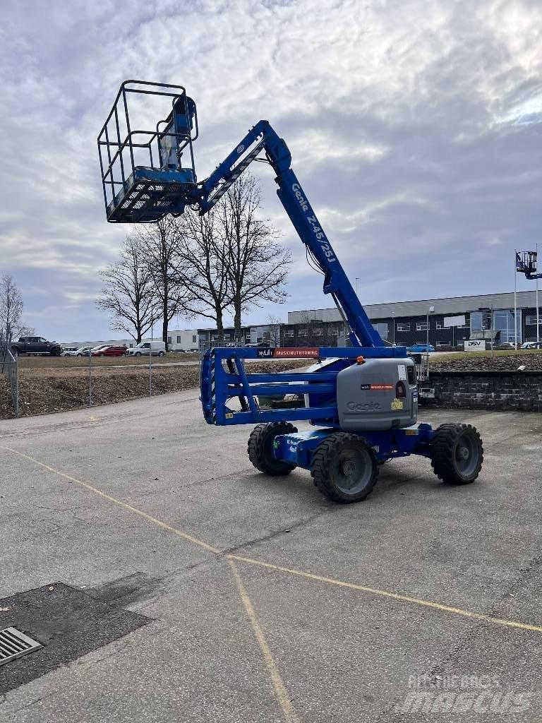 Genie Z 45/25 J RT Gelenkteleskoparbeitsbühnen