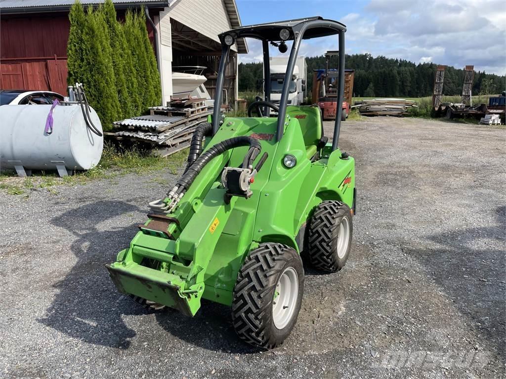Avant M420 Minilader