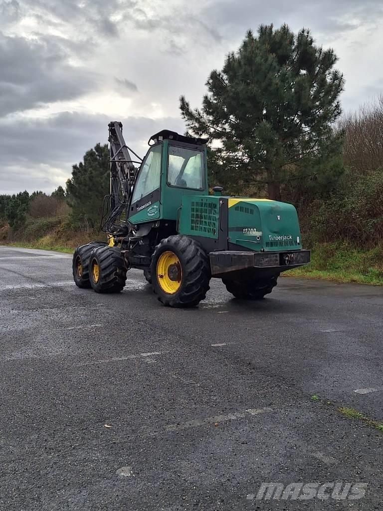 Timberjack 1270D Harvester