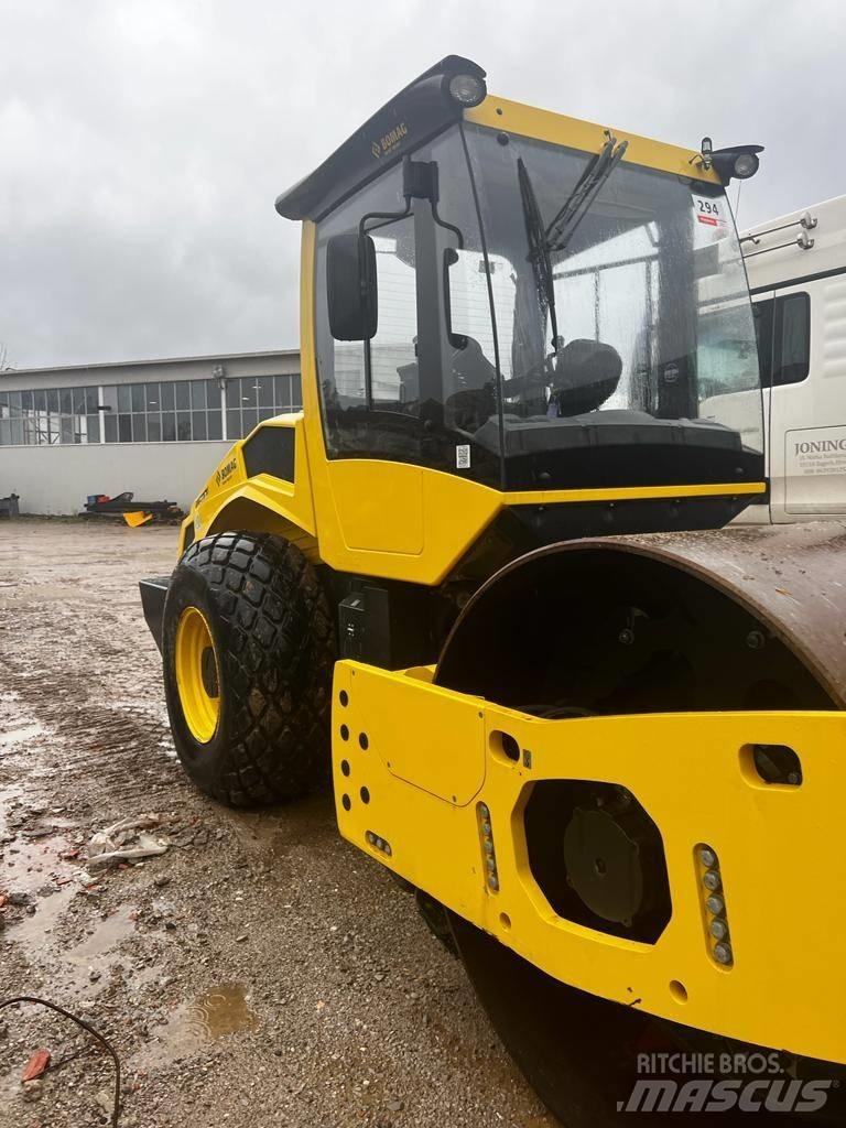 Bomag BW211 D5 Walzenzüge