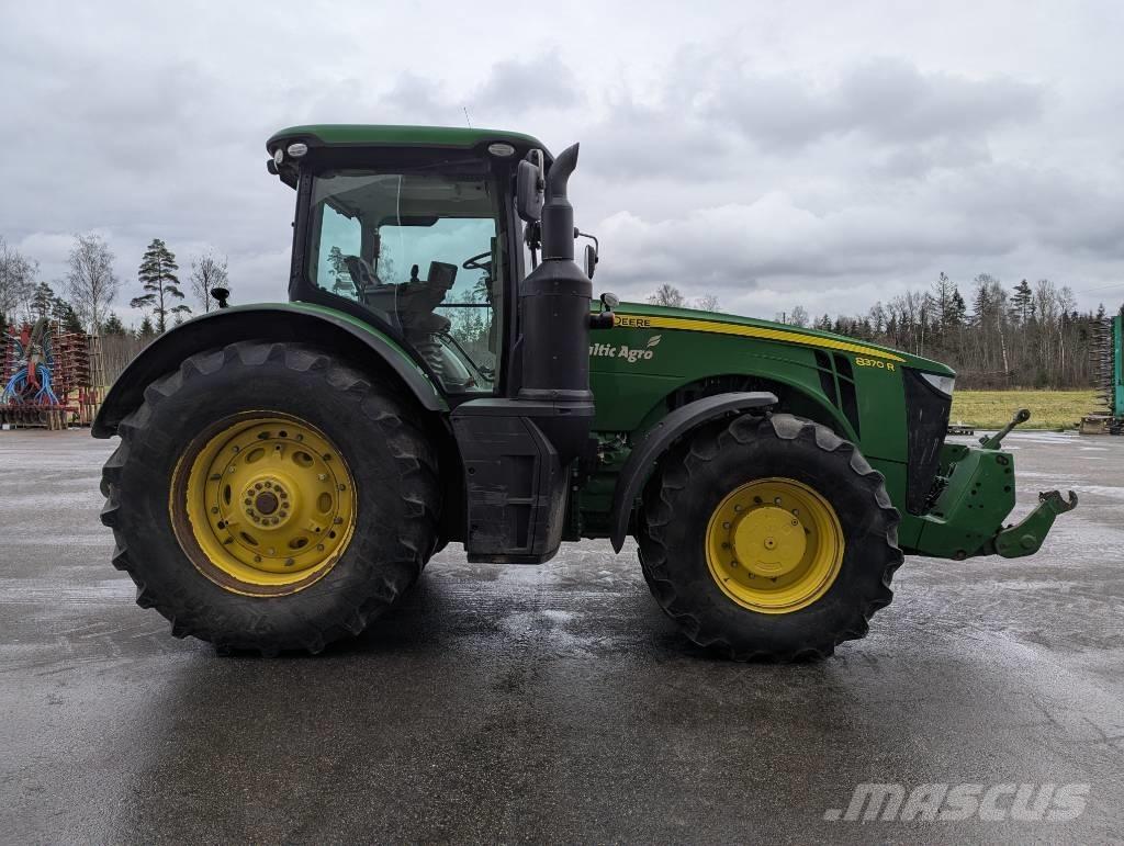 John Deere 8370 R Traktoren