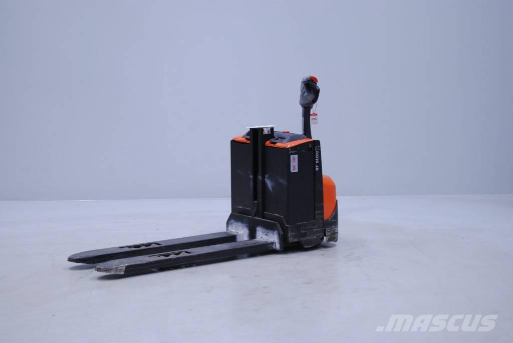 Toyota SWE080L Deichselstapler