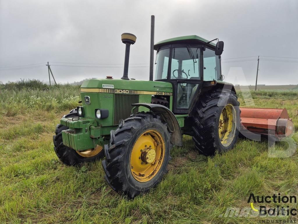 John Deere MFWD Traktoren