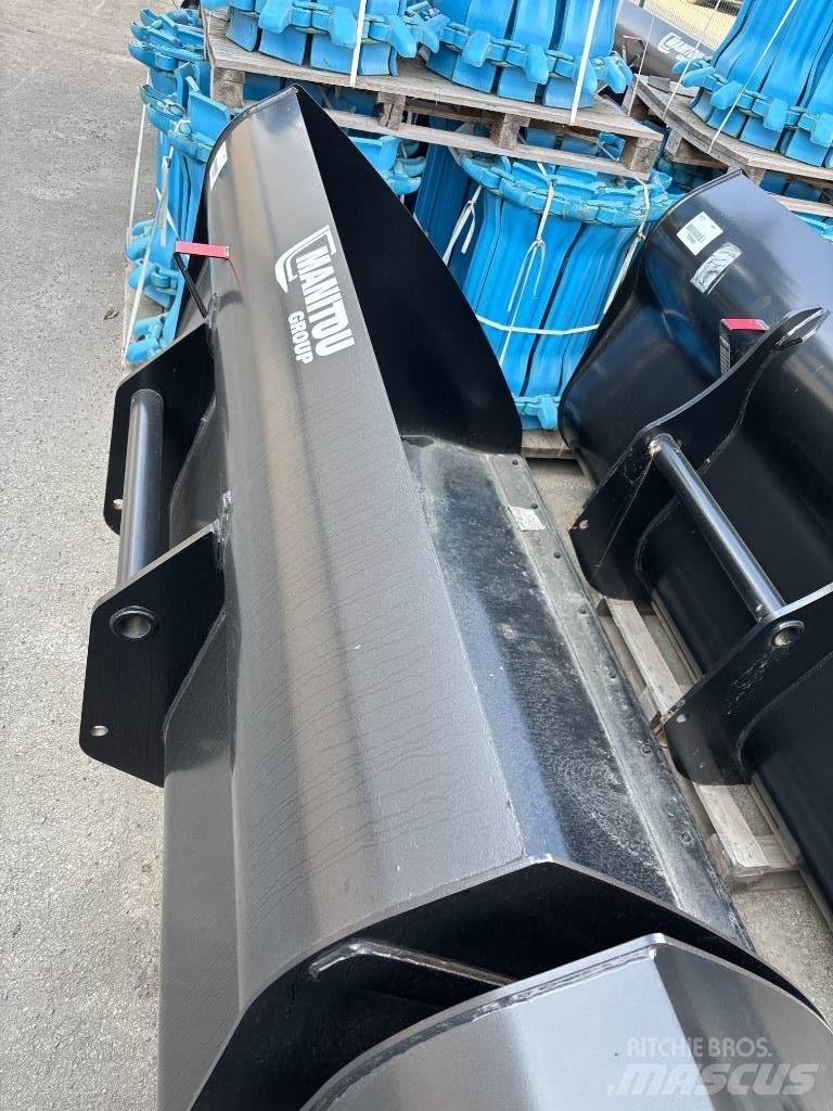 Manitou CBA 3000 Weitere Lade- und Grabgeräte