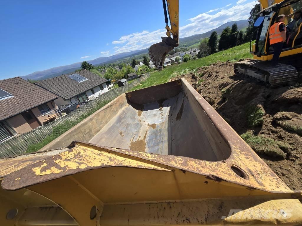 Bell B 25 D Dumper - Knickgelenk