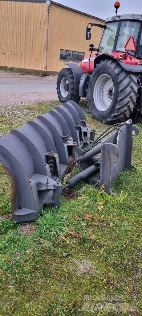 Holms Okänd 3,2 Schneeschilde und -pflüge