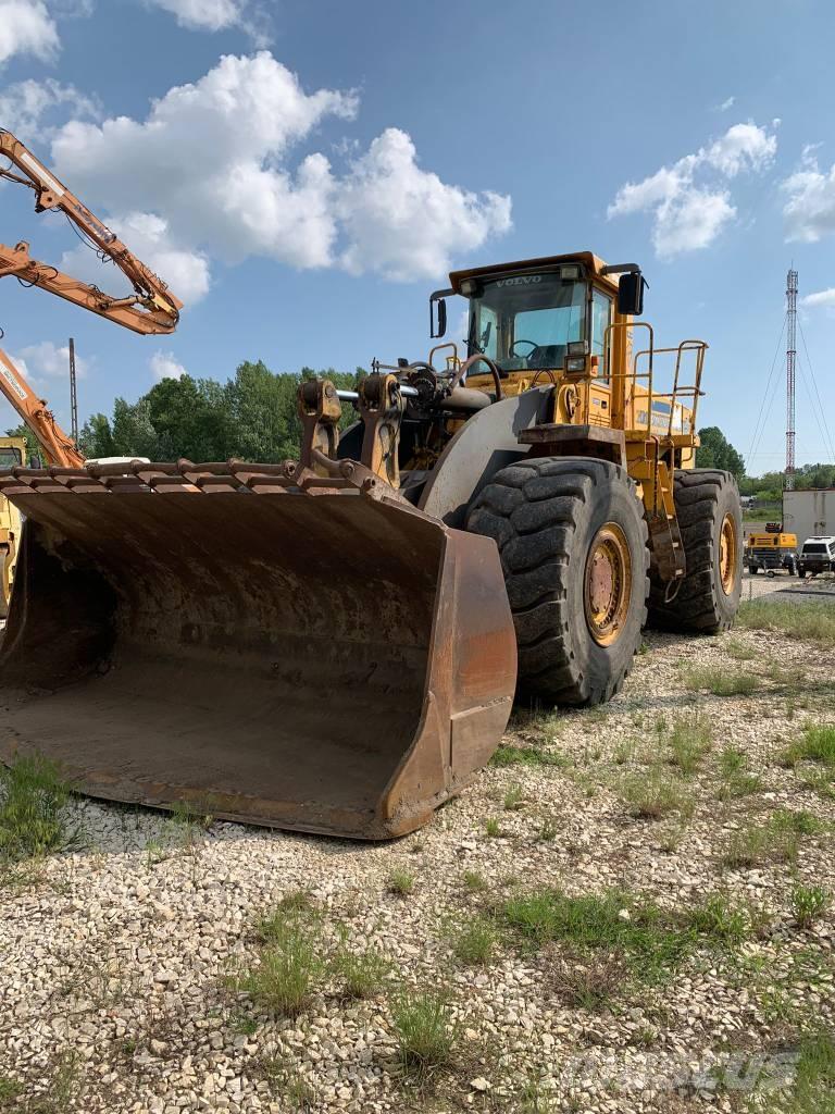 Volvo L330C Radlader