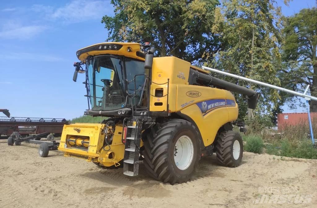 New Holland CR 8.90 Mähdrescher