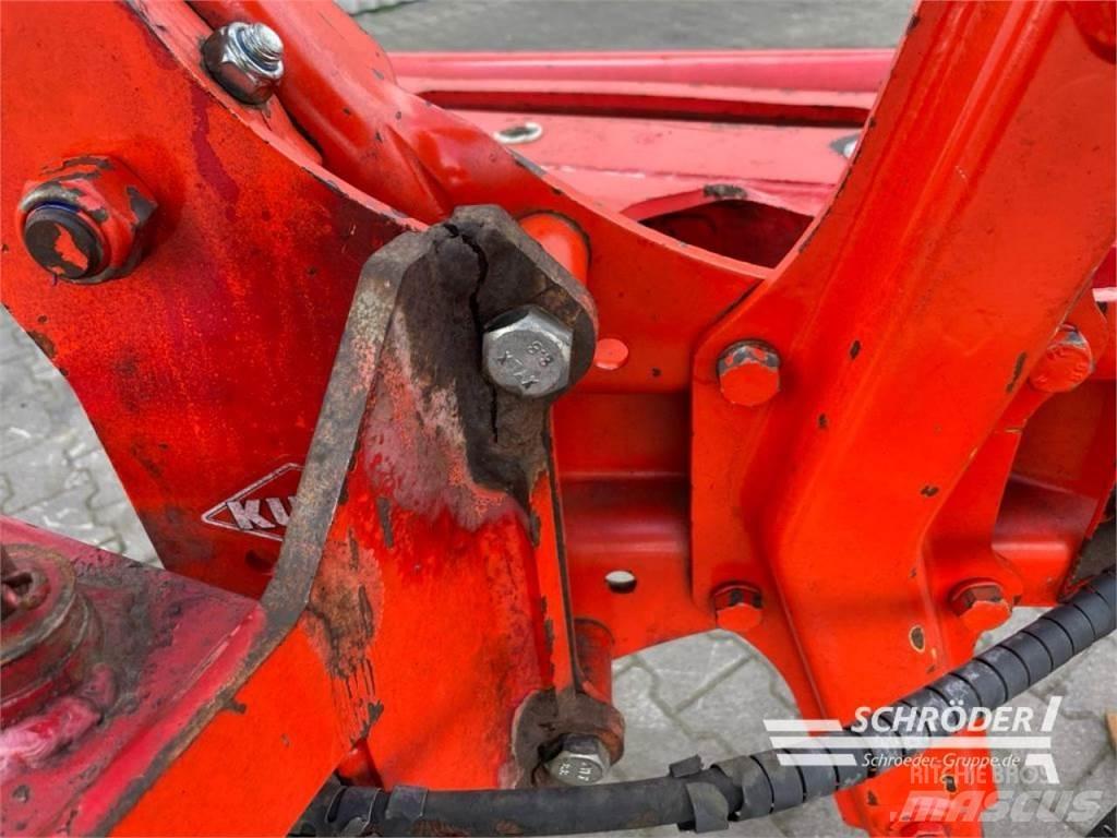 Kuhn MULTI 12 Wendepflüge