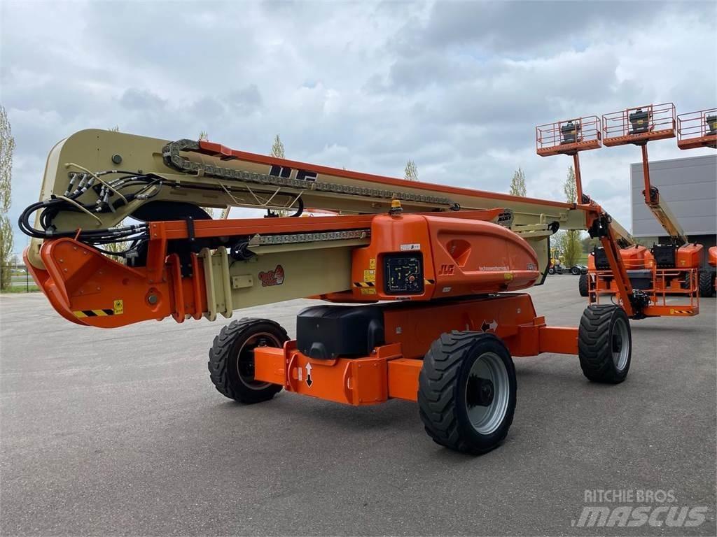 JLG 1250AJP Gelenkteleskoparbeitsbühnen