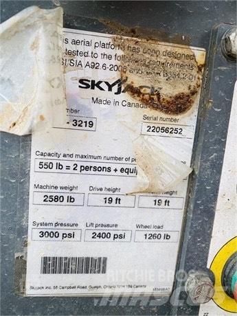 SkyJack SJ 3219 Scheren-Arbeitsbühnen