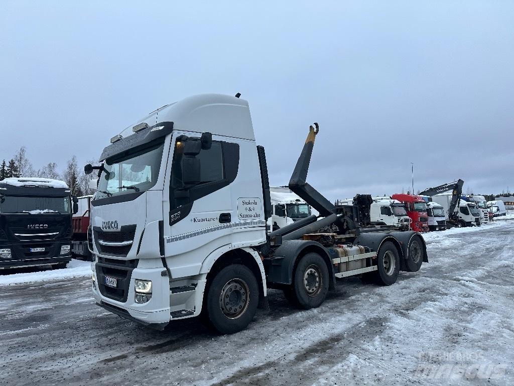 Iveco X-Way 560 8x2 Abrollkipper