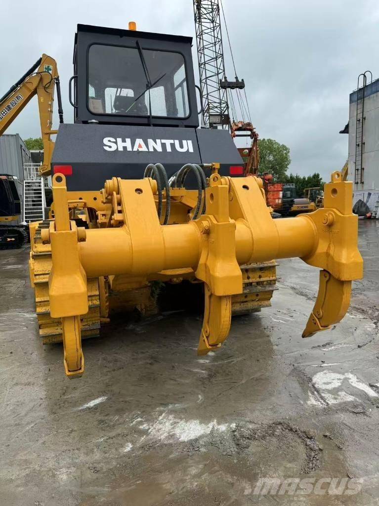Shantui SD 22 Bulldozer