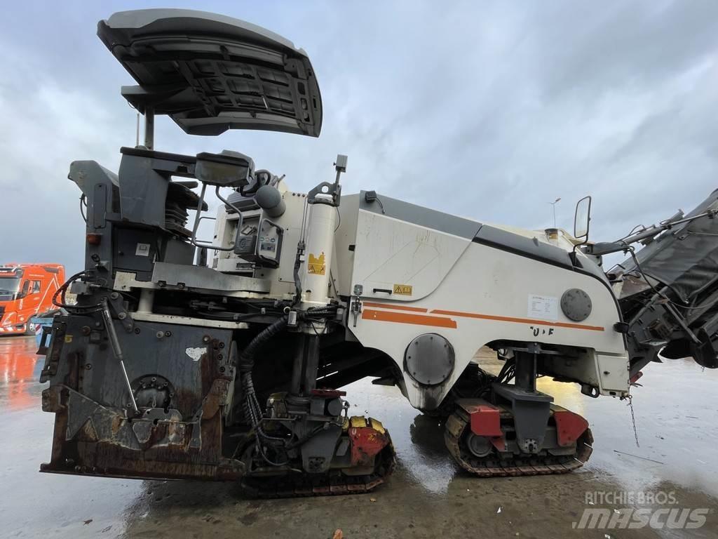 Wirtgen W 100 F Asphaltfräsen