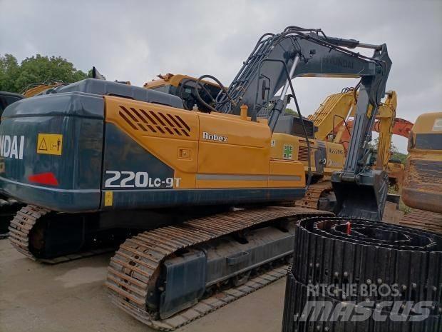 Hyundai 220LC Raupenbagger