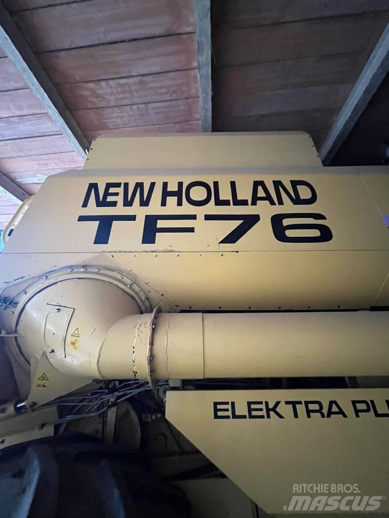 New Holland TF 76 Mähdrescher