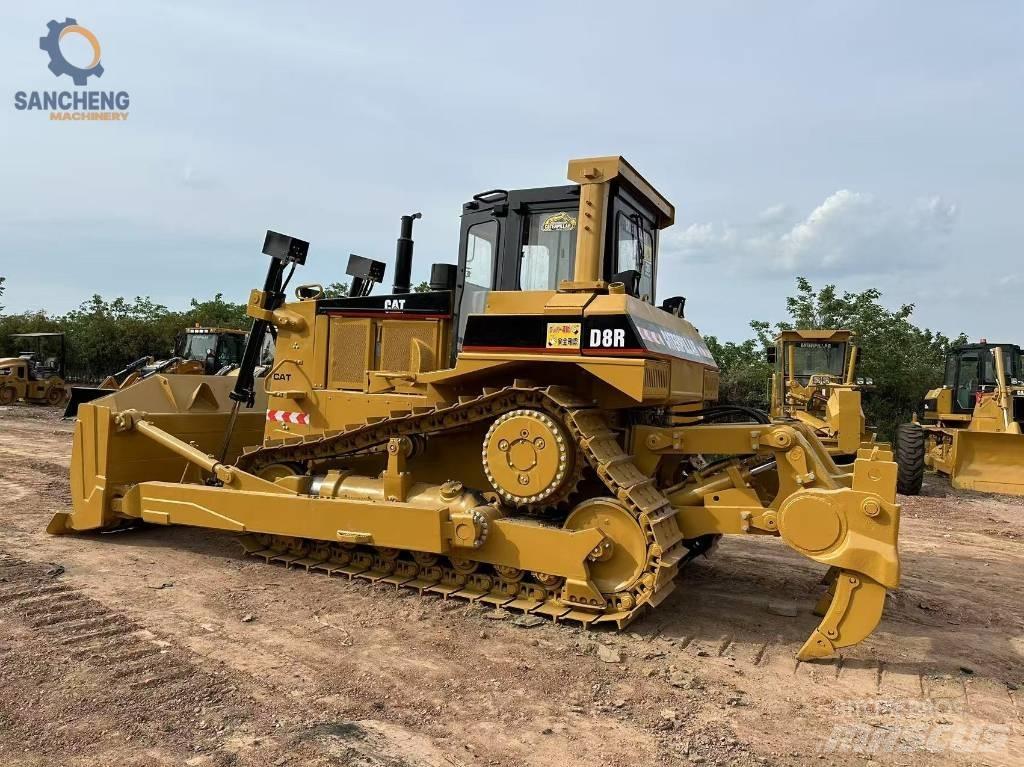 CAT D8R Bulldozer