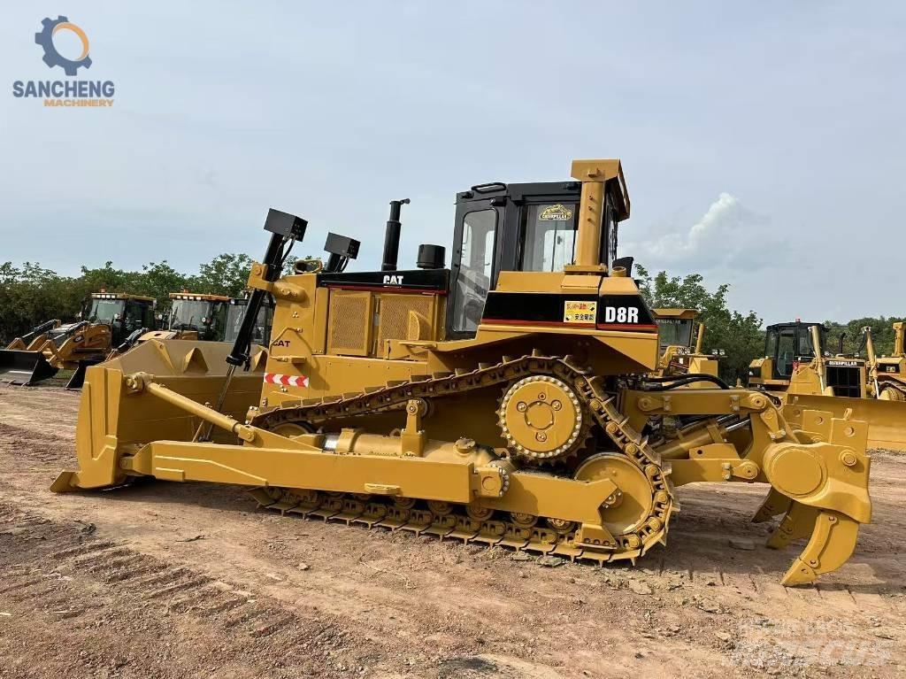 CAT D8R Bulldozer