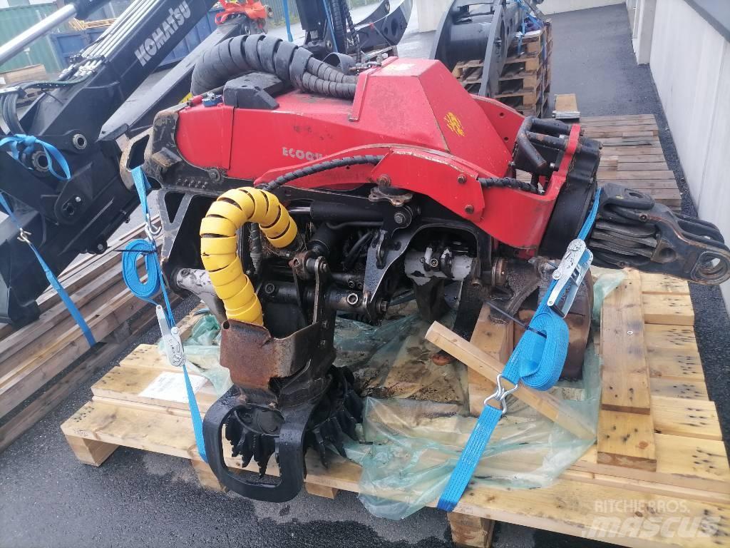Komatsu C 124 Harvester