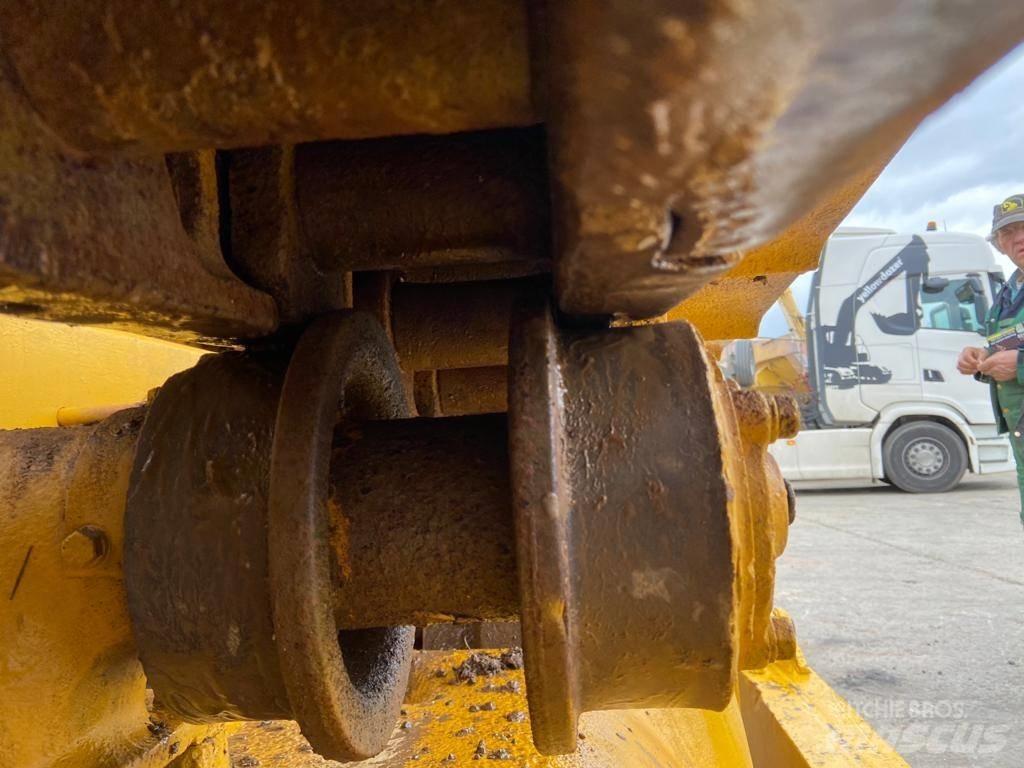 CAT D 8 Bulldozer