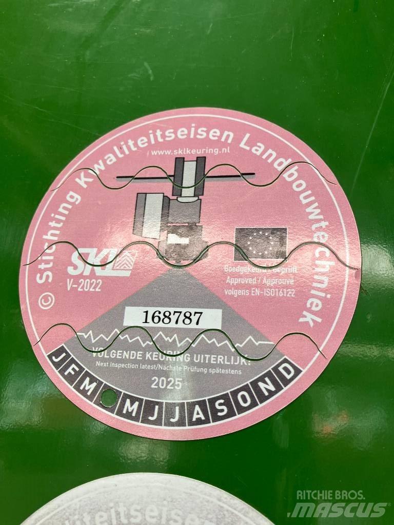 Amazone UX 5200 Anhängespritzen