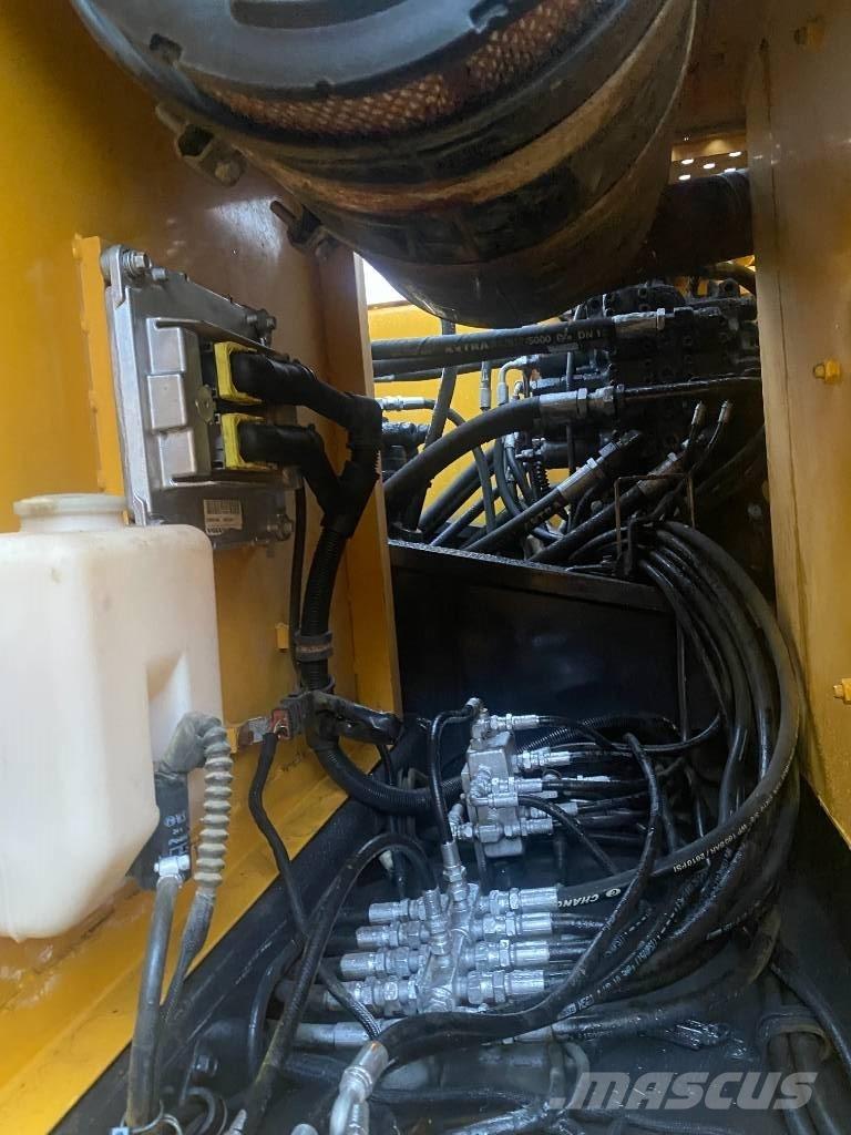 Volvo EC 210 B LC Raupenbagger