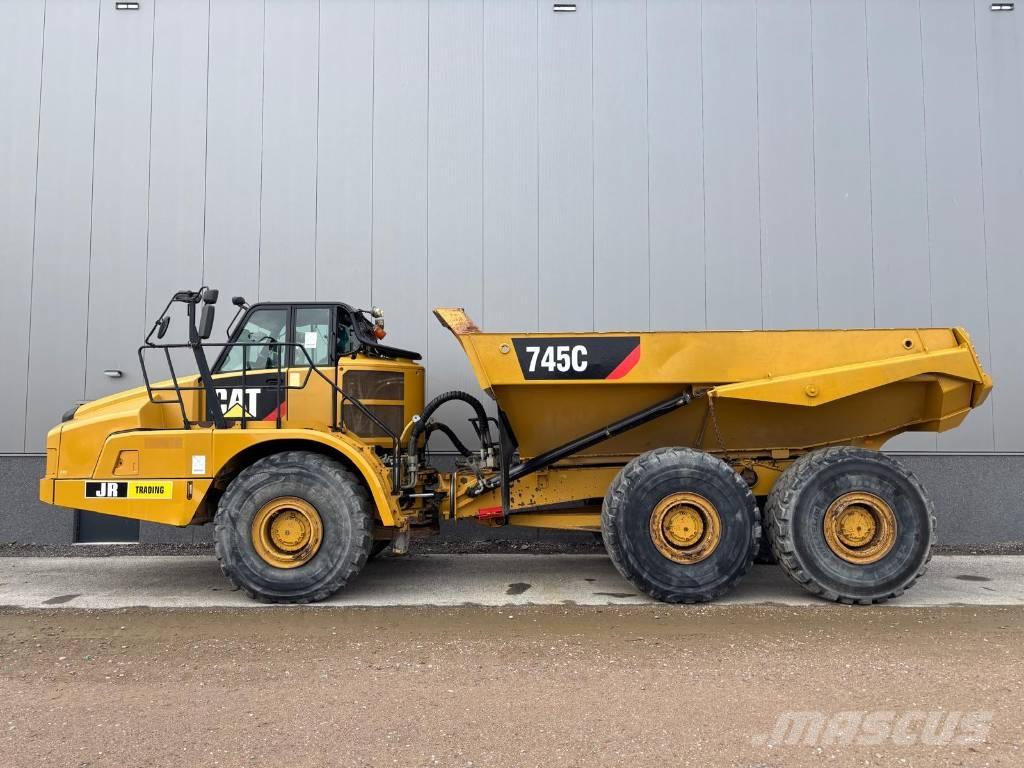 CAT 745 C Dumper - Knickgelenk
