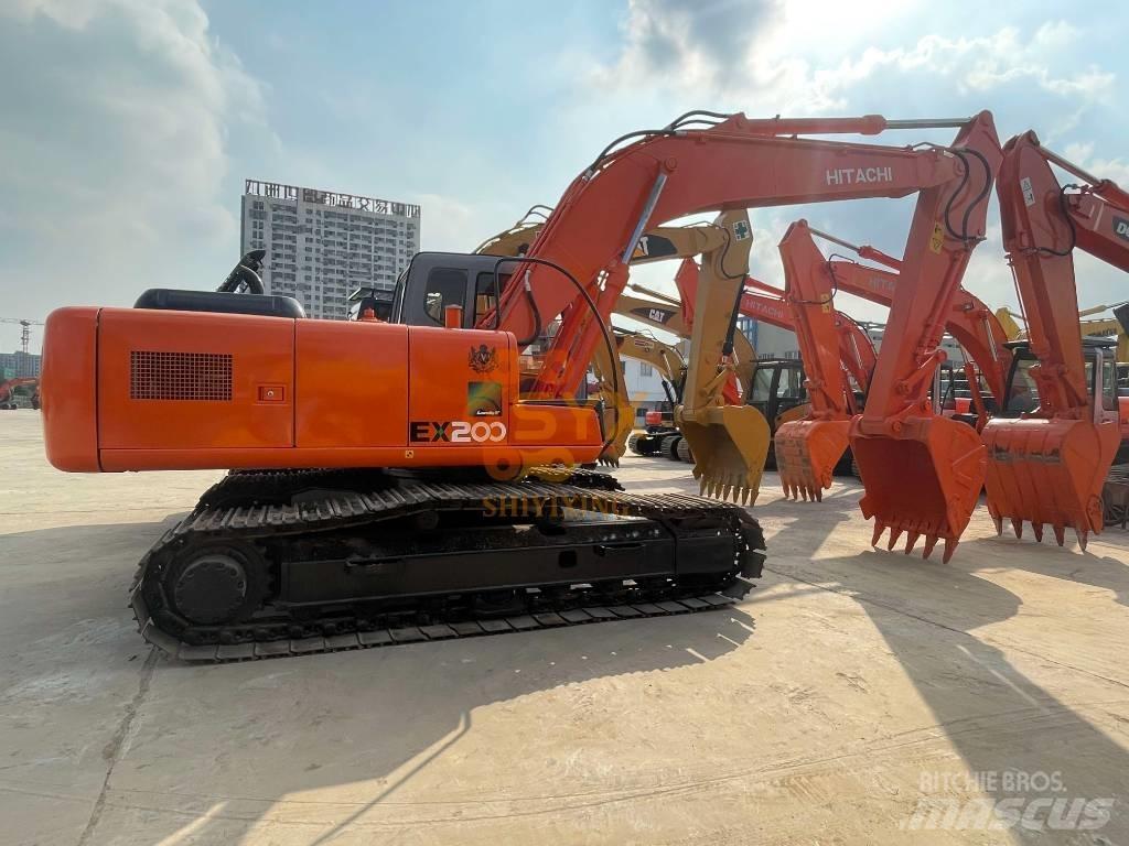 Hitachi EX 200 Raupenbagger