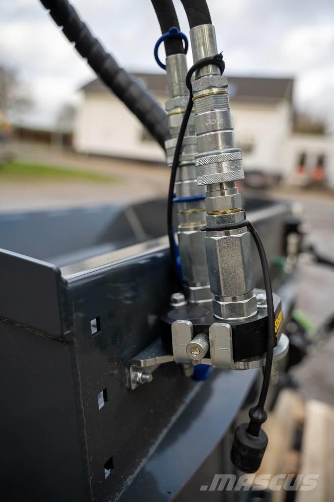 Avant Saltspreder Sonstige Kommunalmaschinen