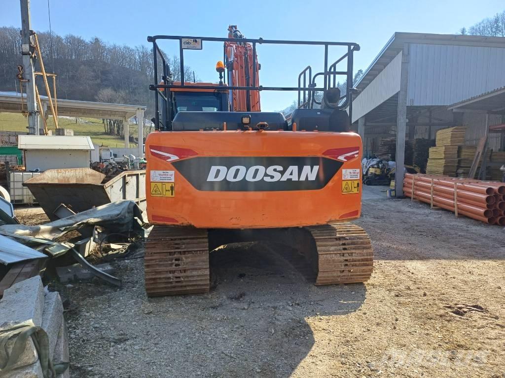Doosan DX140LC-7 Raupenbagger