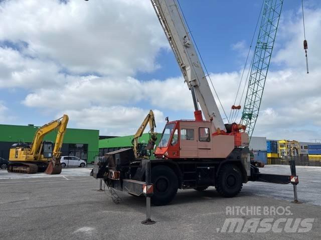 Tadano TR 300 EX Ruwterrein kranen