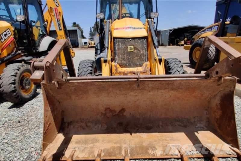 JCB 3CX 4X4 Baggerlader