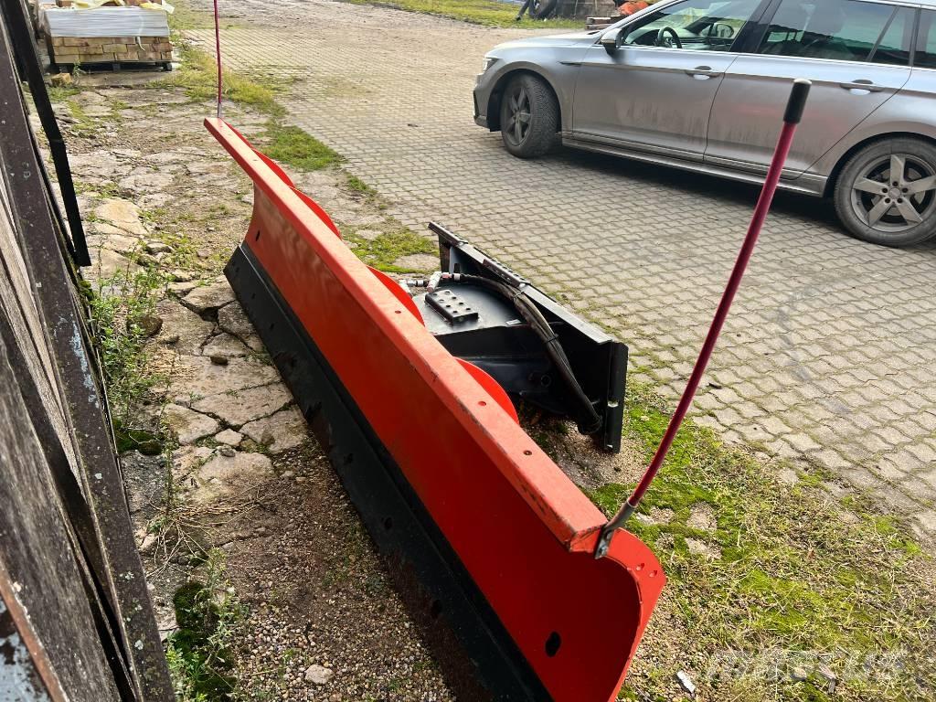 Bobcat SB 108 HD Schneeschilde und -pflüge