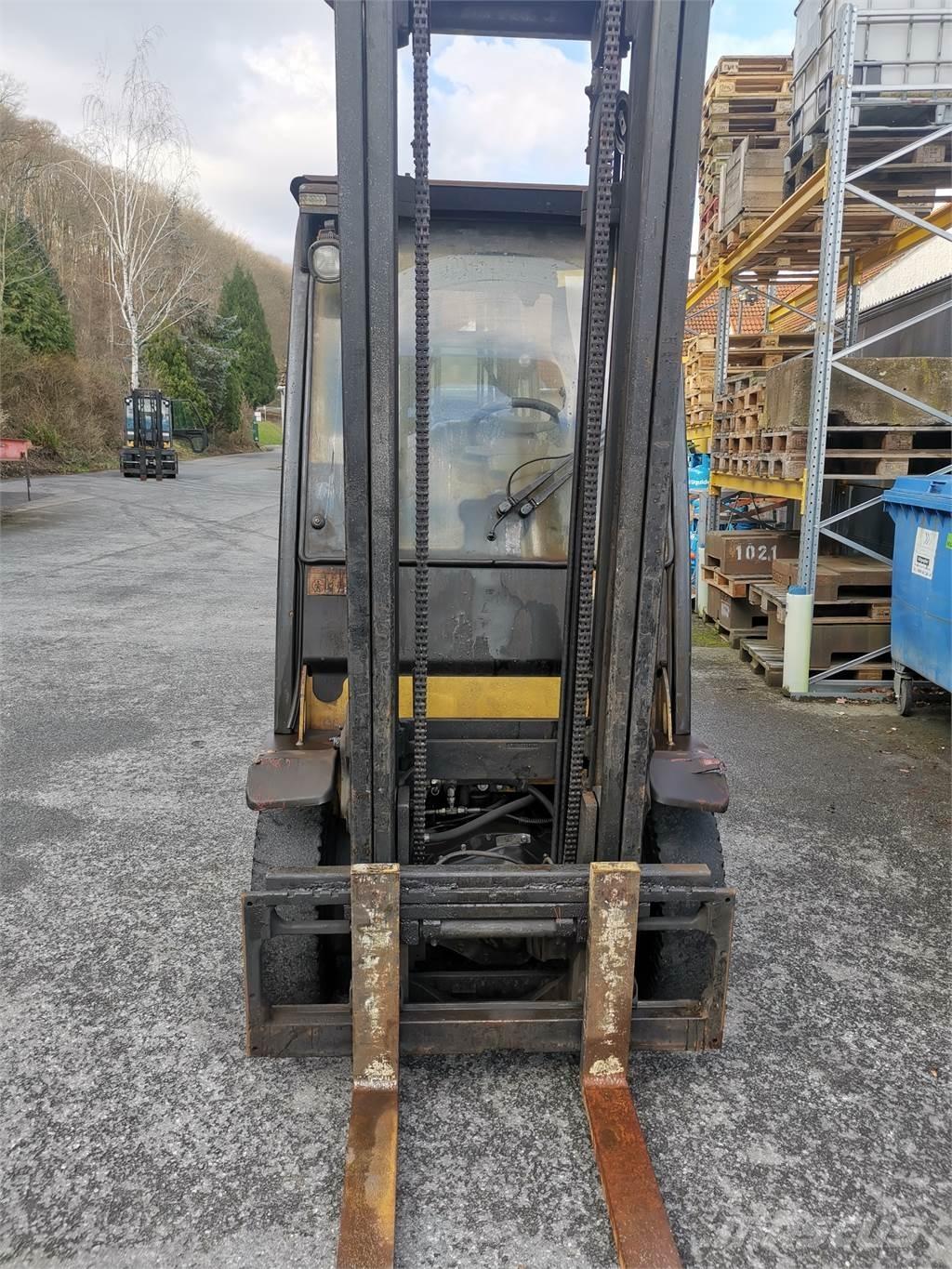 Yale GDP25VX-V Diesel heftrucks
