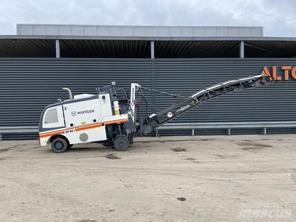 Wirtgen W 50 DCI Asphaltfräsen