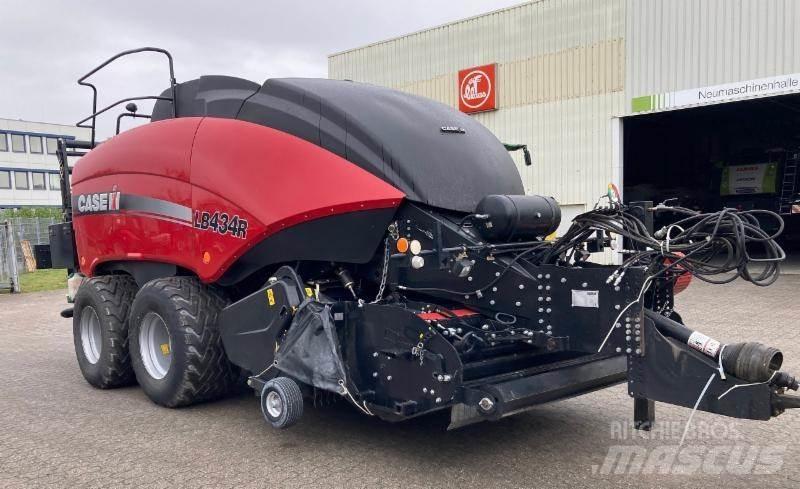 Case IH LB434R Quaderpressen
