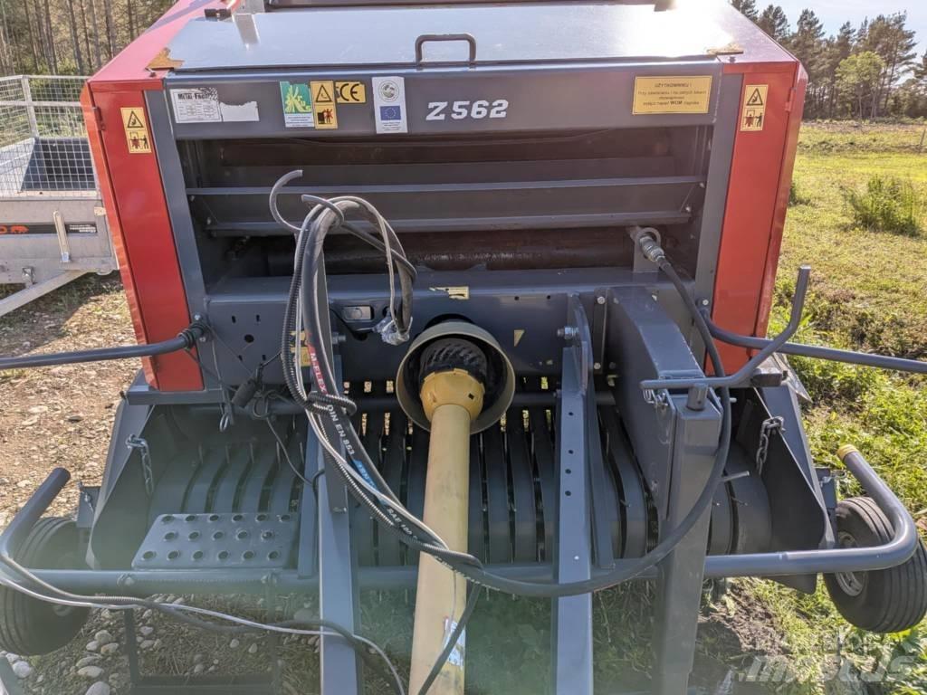 Metal-Fach Z562 Rundballenpressen