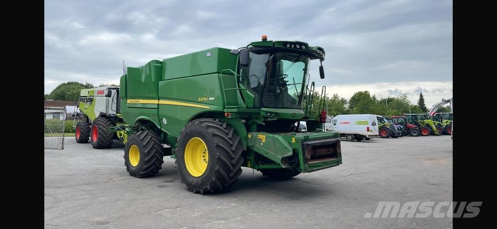 John Deere S670I Mähdrescher