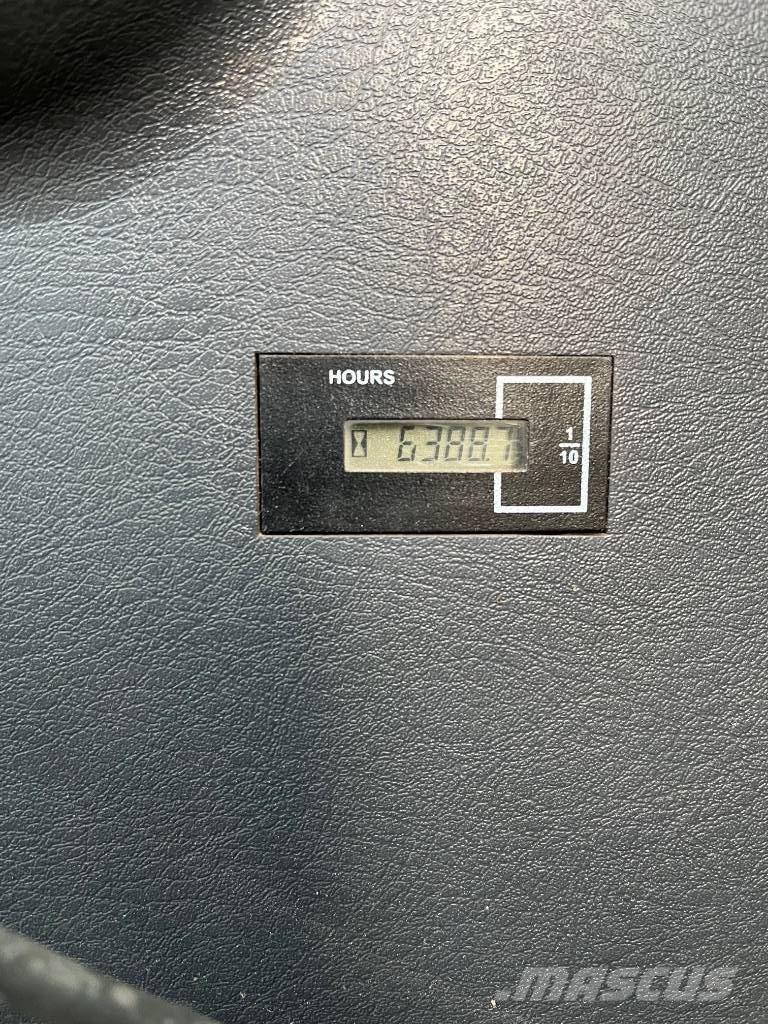 Hyundai HX 145 LCR Raupenbagger