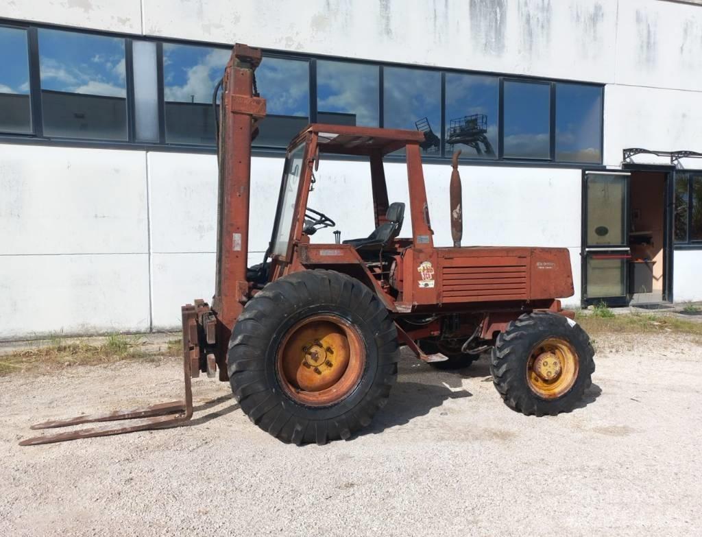 Manitou 4RM30G Diesel heftrucks