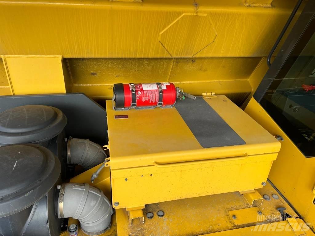 Komatsu 605-7 Dumper - Starr