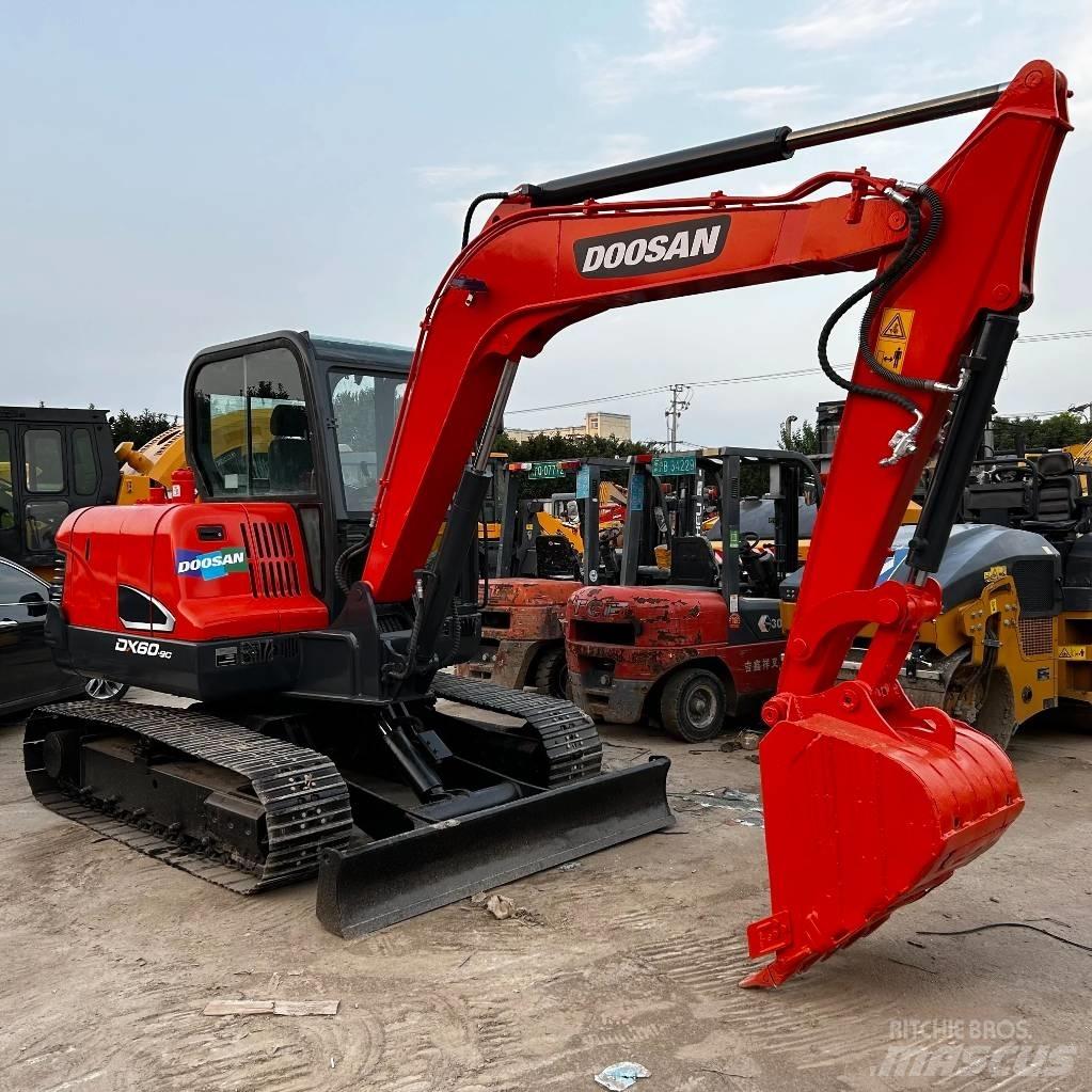 Doosan DX60 Raupenbagger