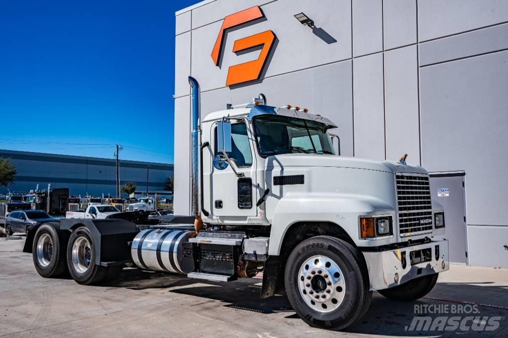 Mack Pinnacle Sattelzugmaschinen