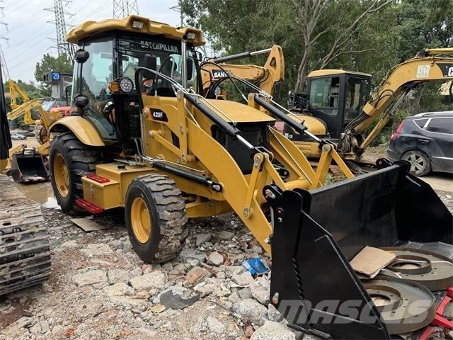 CAT 420 F Baggerlader