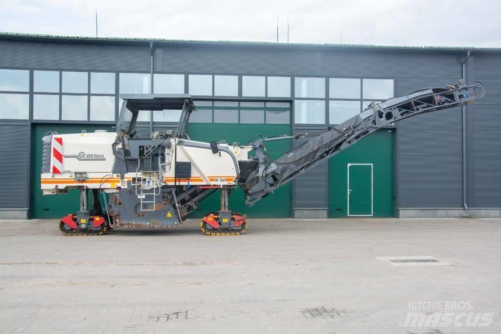 Wirtgen W150 Asphaltfräsen